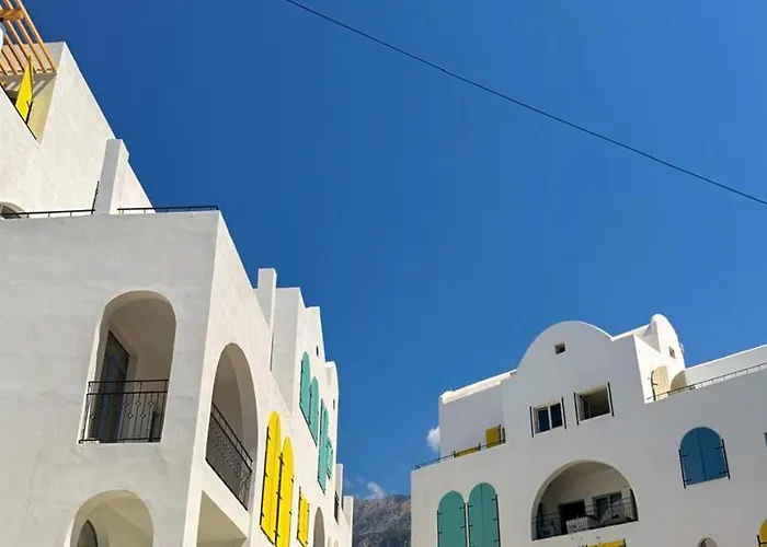 Azure Garden Santorini - Drymades Village 度假居